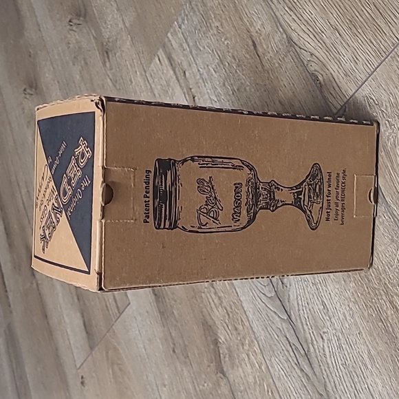 NIB THE ORIGINAL REDNEK WINE GLASS - Picture 4 of 8